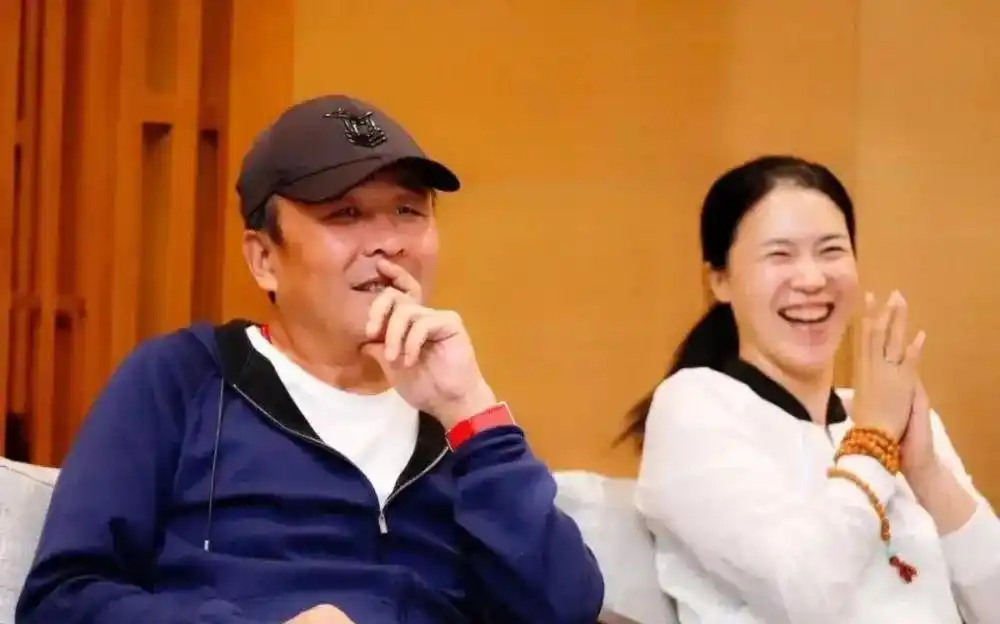 游乐场游泳冠军是谁啊_游泳游乐冠军是什么级别_游泳冠军叫什么名字啊